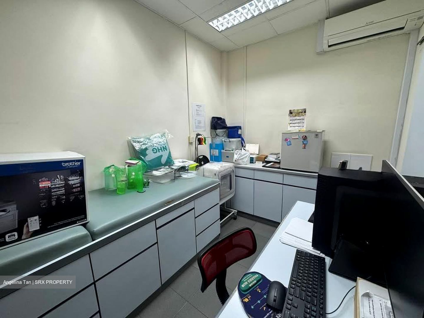 Hougang Avenue 1 (D19), Shop House #563688181